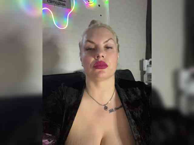 RobinLili webcam