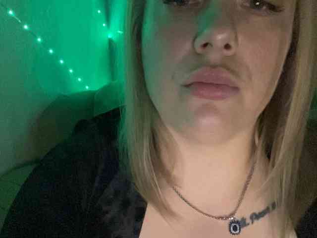 RobinLili webcam