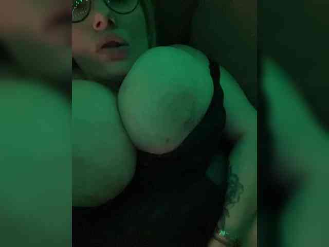 RobinLili webcam