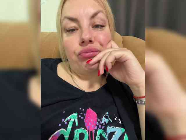 RobinLili webcam