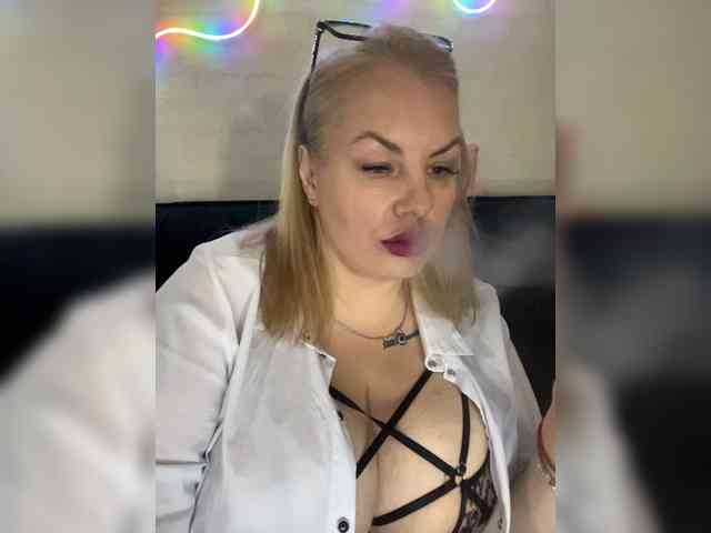 RobinLili webcam