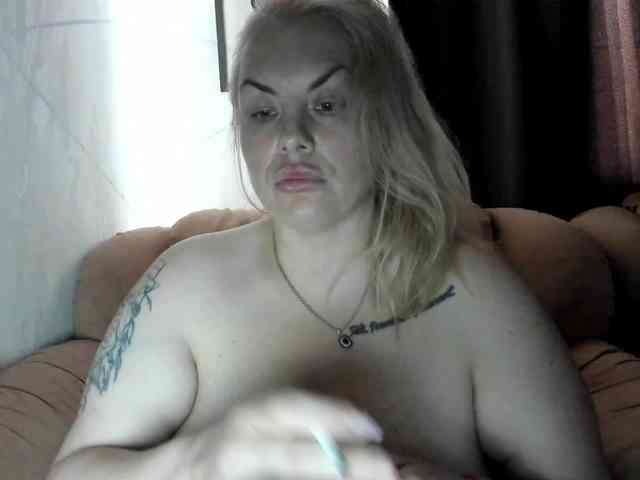 RobinLili webcam