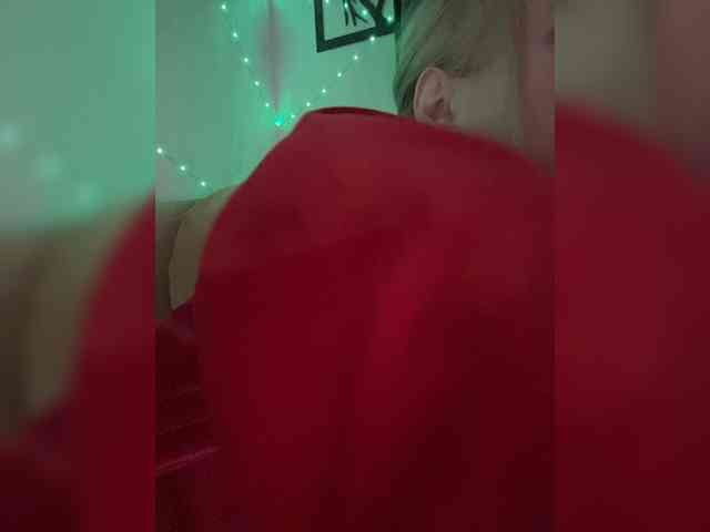 RobinLili webcam