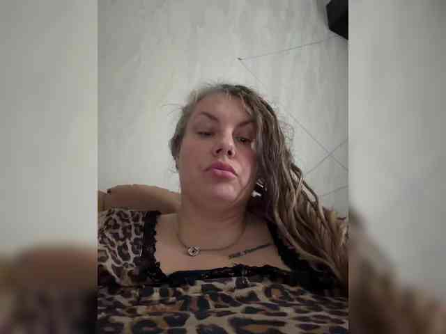 RobinLili webcam