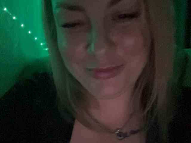 RobinLili webcam