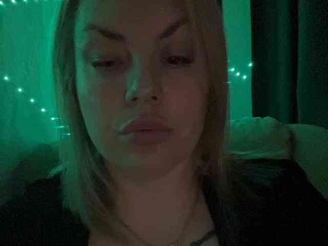 RobinLili webcam