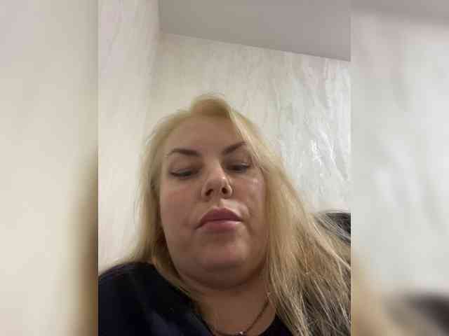 RobinLili webcam