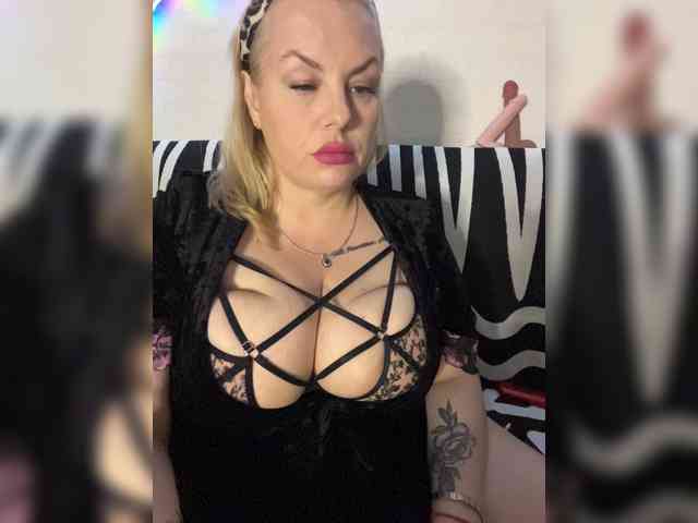 RobinLili webcam