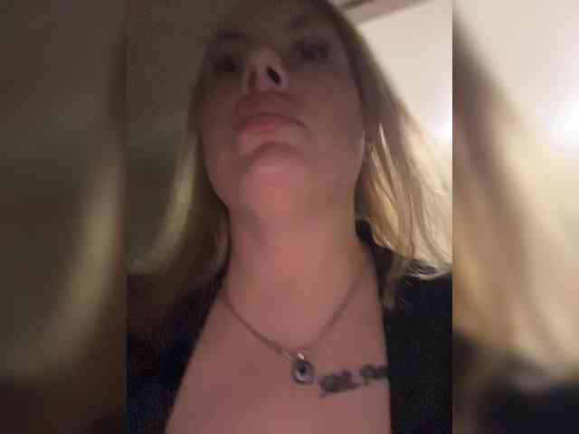 RobinLili webcam