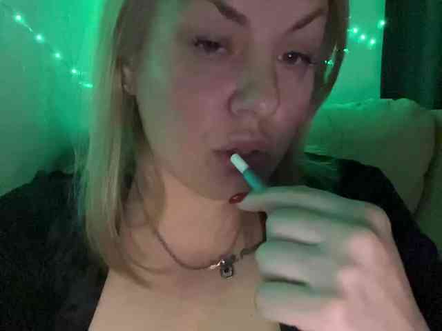 RobinLili webcam
