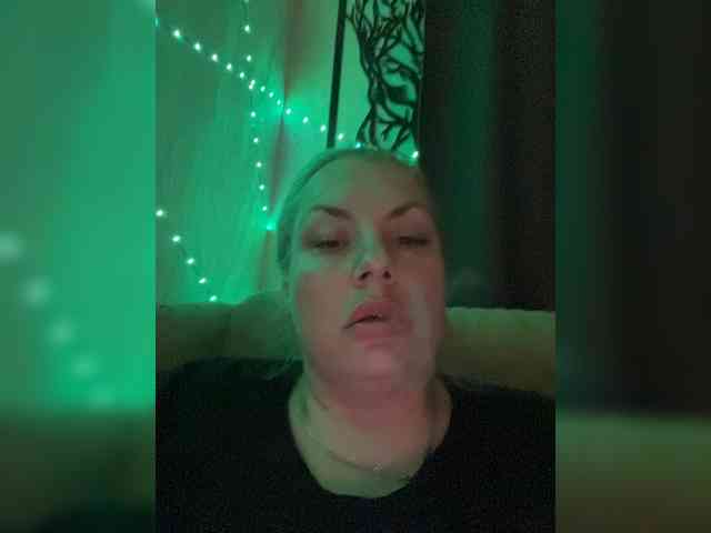 RobinLili webcam