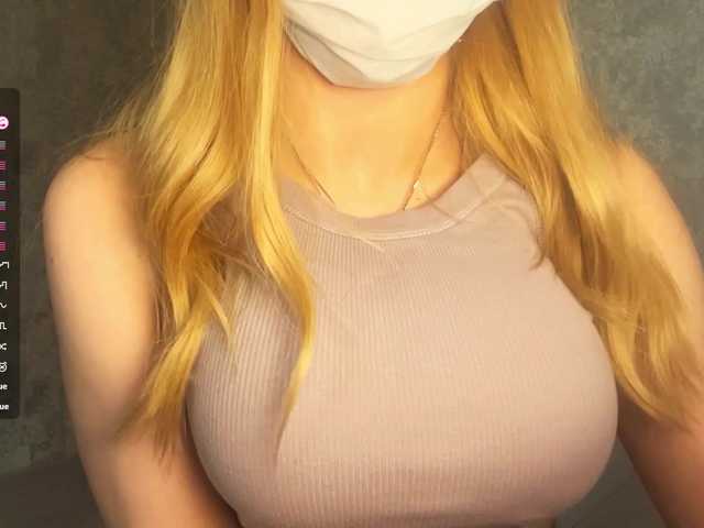 DeettaSkow live cam on BongaCams