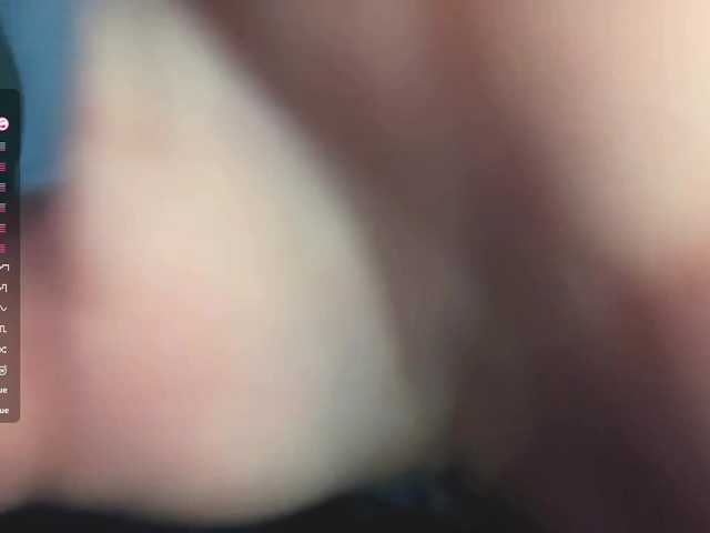 DeettaSkow live cam on BongaCams