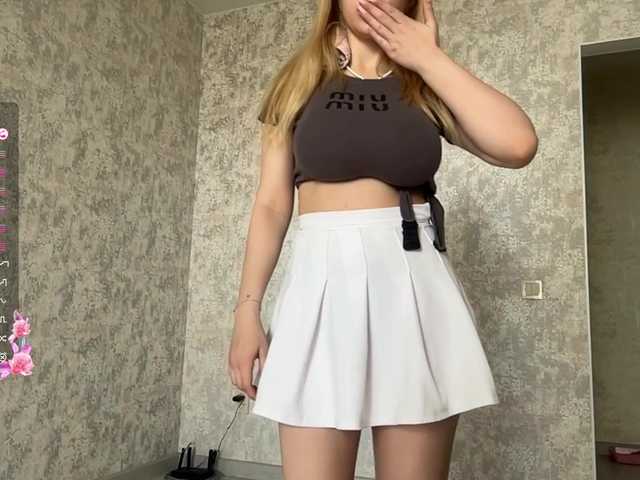 DeettaSkow live webcam show