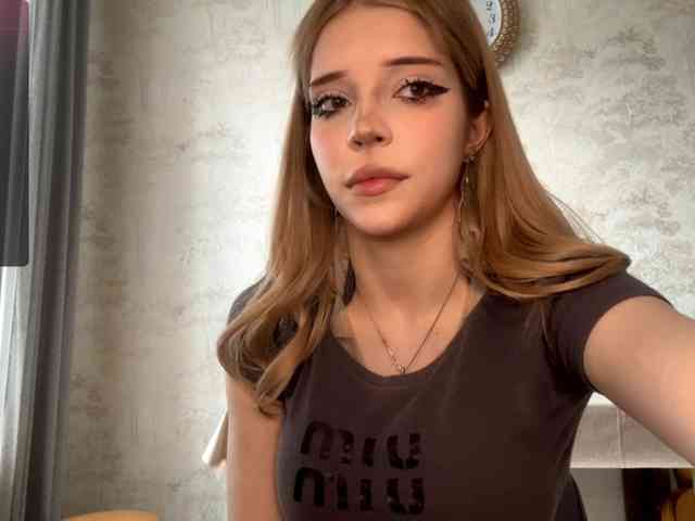 DeettaSkow webcam