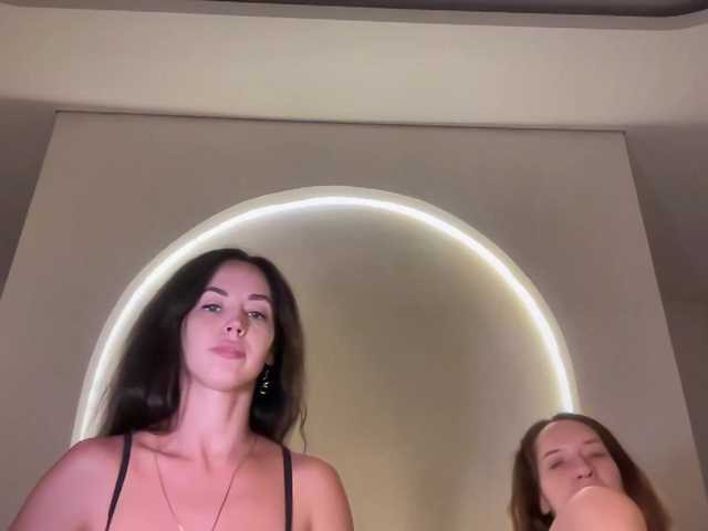 GoddessLaVitaBella's BongaCams show and profile