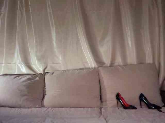 GoddessLaVitaBella webcam
