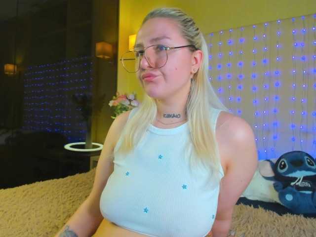 Debbie-Taylor's BongaCams show and profile