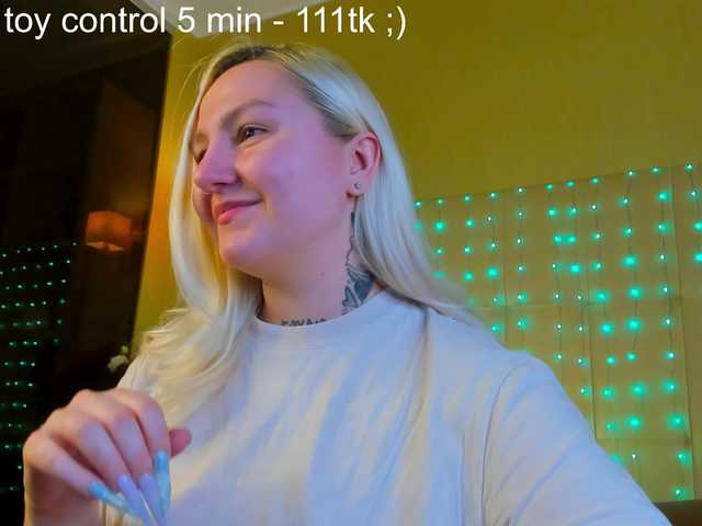 Debbie-Taylor's BongaCams show and profile