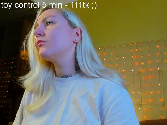 Debbie-Taylor's BongaCams show and profile