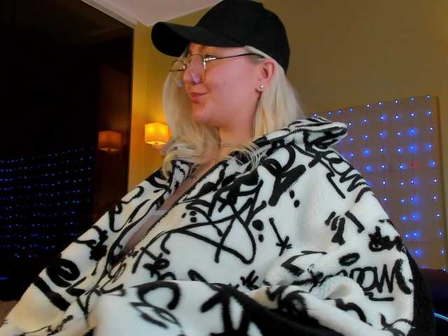 Debbie-Taylor's BongaCams show and profile