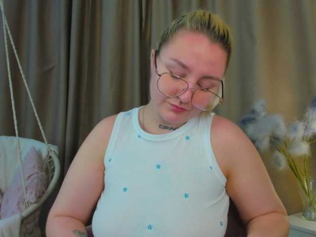 Debbie-Taylor's BongaCams show and profile