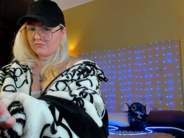 Debbie-Taylor's BongaCams show and profile