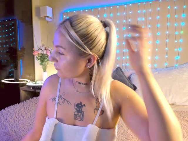 Debbie-Taylor live webcam show
