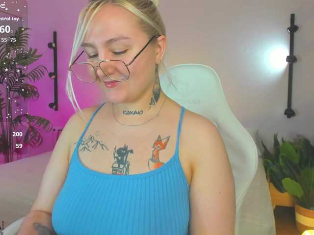 Debbie-Taylor live cam on BongaCams