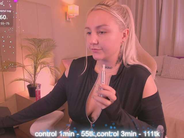 Debbie-Taylor live cam preview