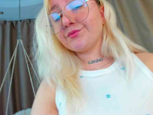 Debbie-Taylor webcam