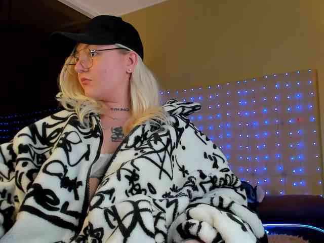 Debbie-Taylor webcam