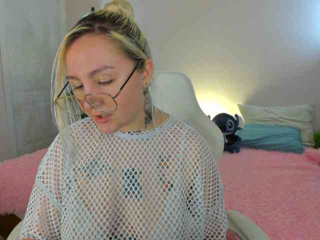 Debbie-Taylor webcam