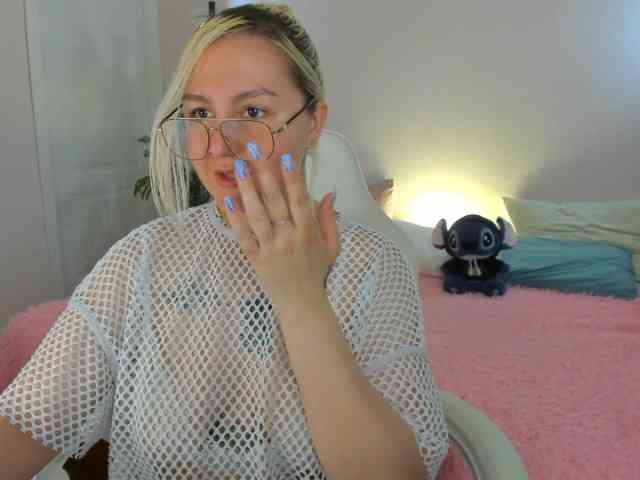 Debbie-Taylor webcam