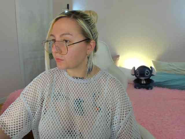 Debbie-Taylor webcam