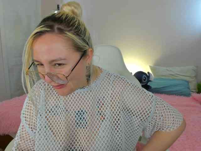 Debbie-Taylor webcam