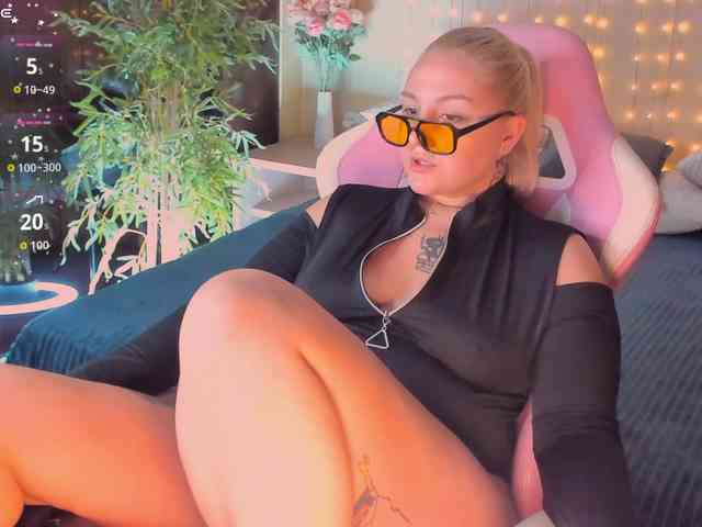 Debbie-Taylor webcam