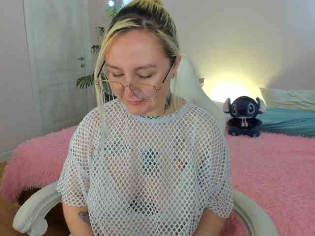 Debbie-Taylor webcam