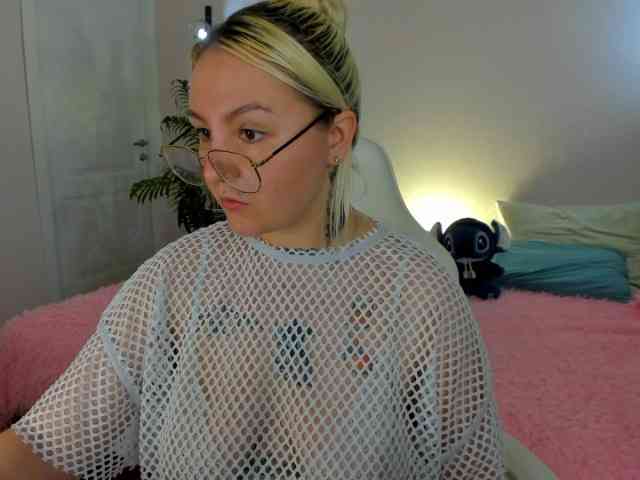 Debbie-Taylor webcam