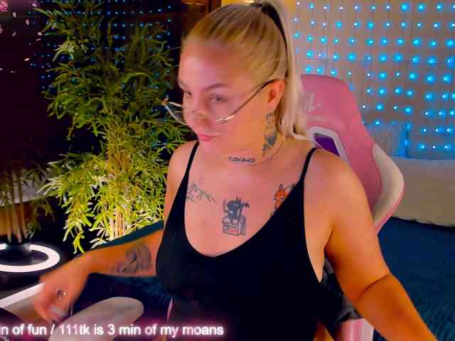 Debbie-Taylor webcam