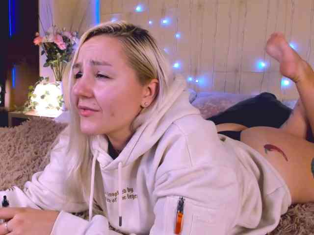 Debbie-Taylor webcam