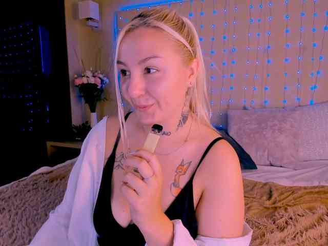 Debbie-Taylor webcam