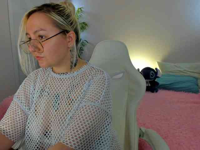 Debbie-Taylor webcam