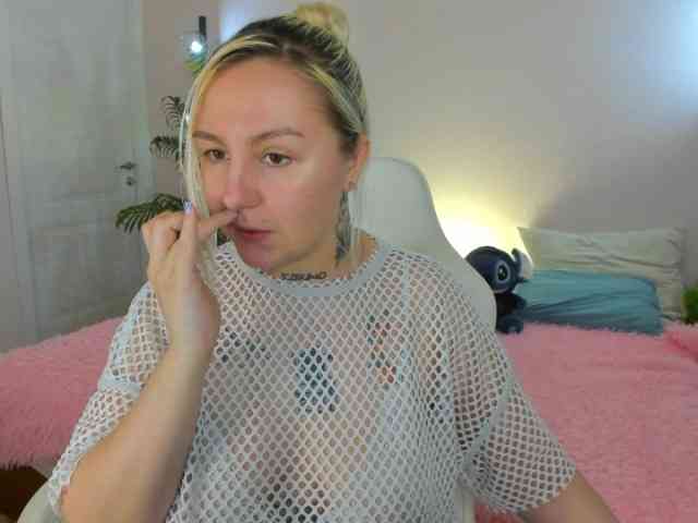 Debbie-Taylor webcam