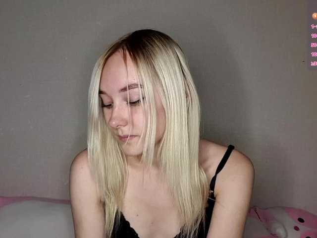 MisaMew live cam on BongaCams