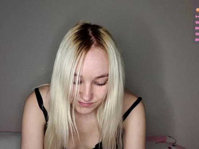 MisaMew live cam on BongaCams