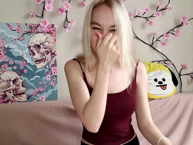 MisaMew live webcam show