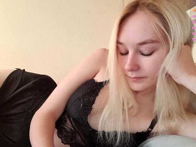 MisaMew live cam on BongaCams