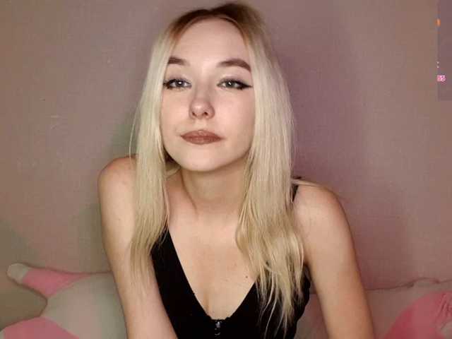 MisaMew live cam on BongaCams