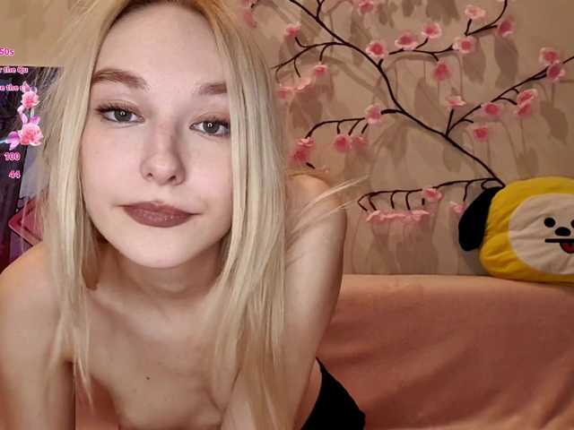 MisaMew live cam on BongaCams
